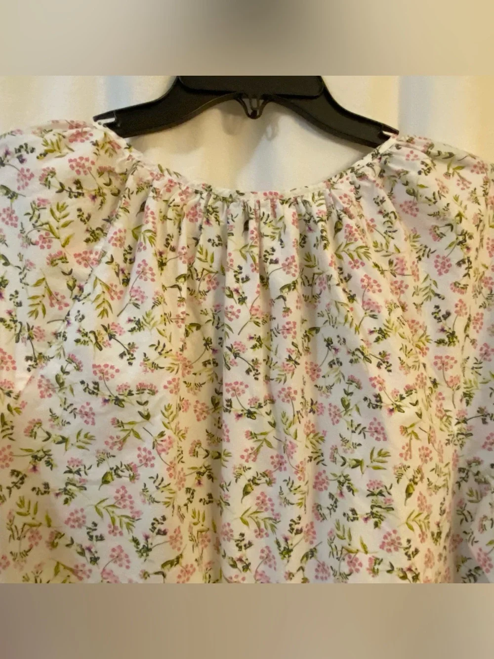 J Crew Button Down Peasant style Top. Flat Collar w/Tie at Top. Size XL. Cotton